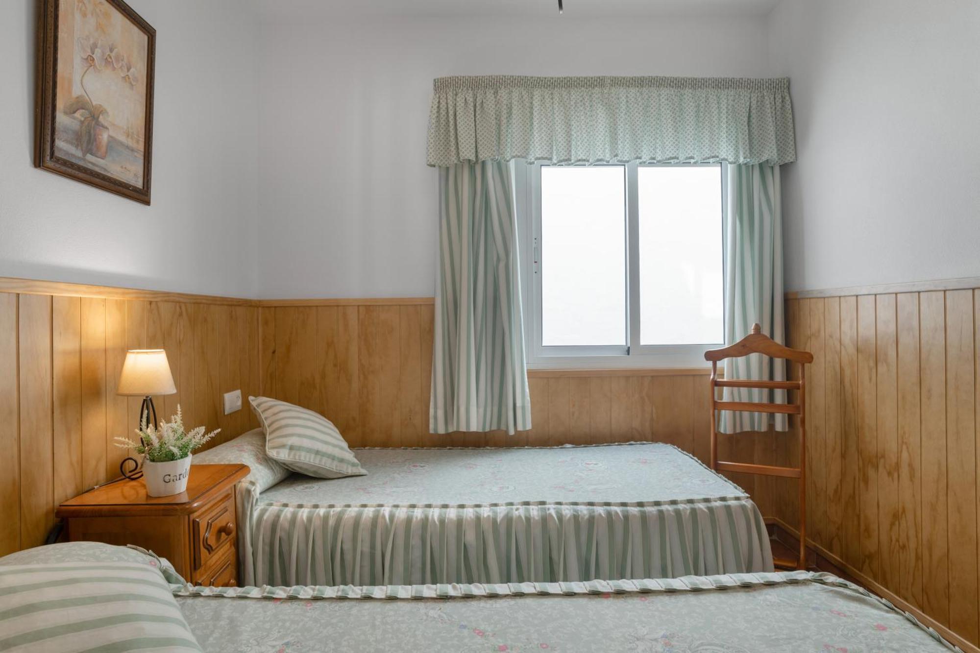 Apartamento Rocio - Solo Familias 科尼尔-德拉弗龙特拉 外观 照片