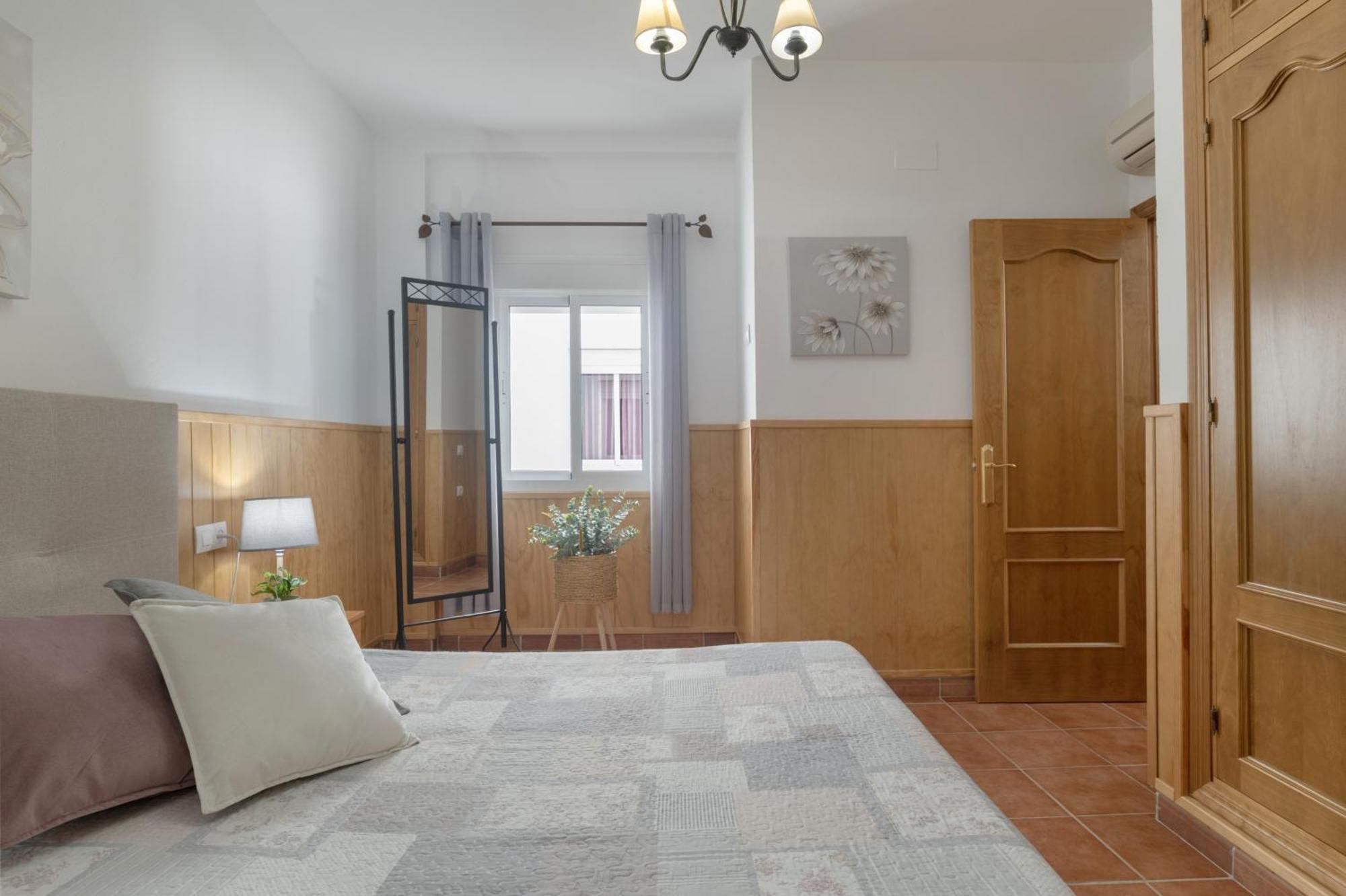 Apartamento Rocio - Solo Familias 科尼尔-德拉弗龙特拉 外观 照片