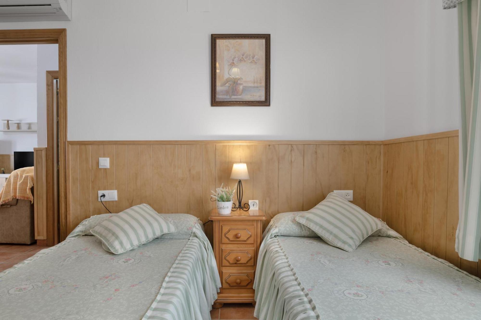 Apartamento Rocio - Solo Familias 科尼尔-德拉弗龙特拉 外观 照片