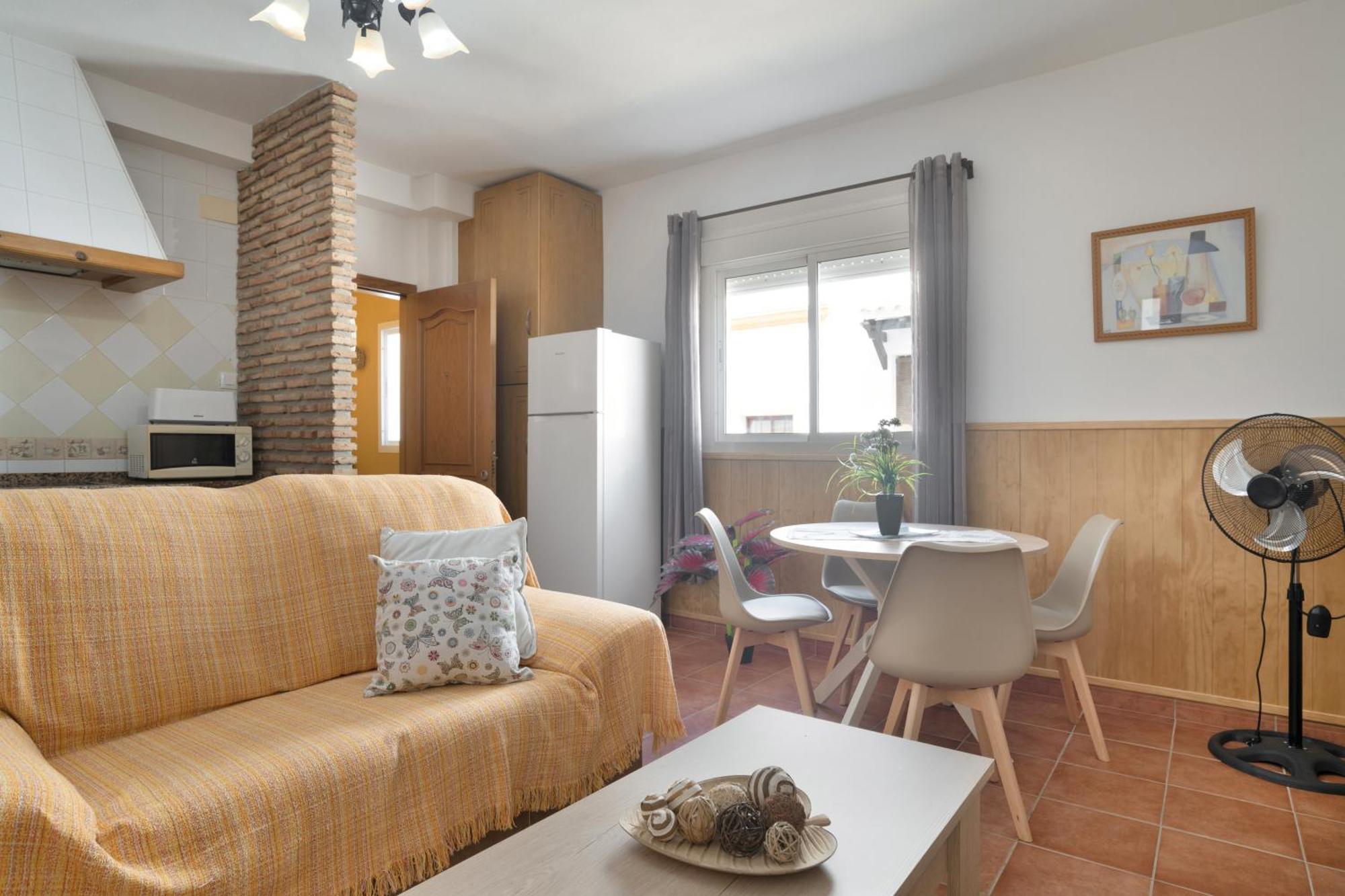Apartamento Rocio - Solo Familias 科尼尔-德拉弗龙特拉 外观 照片